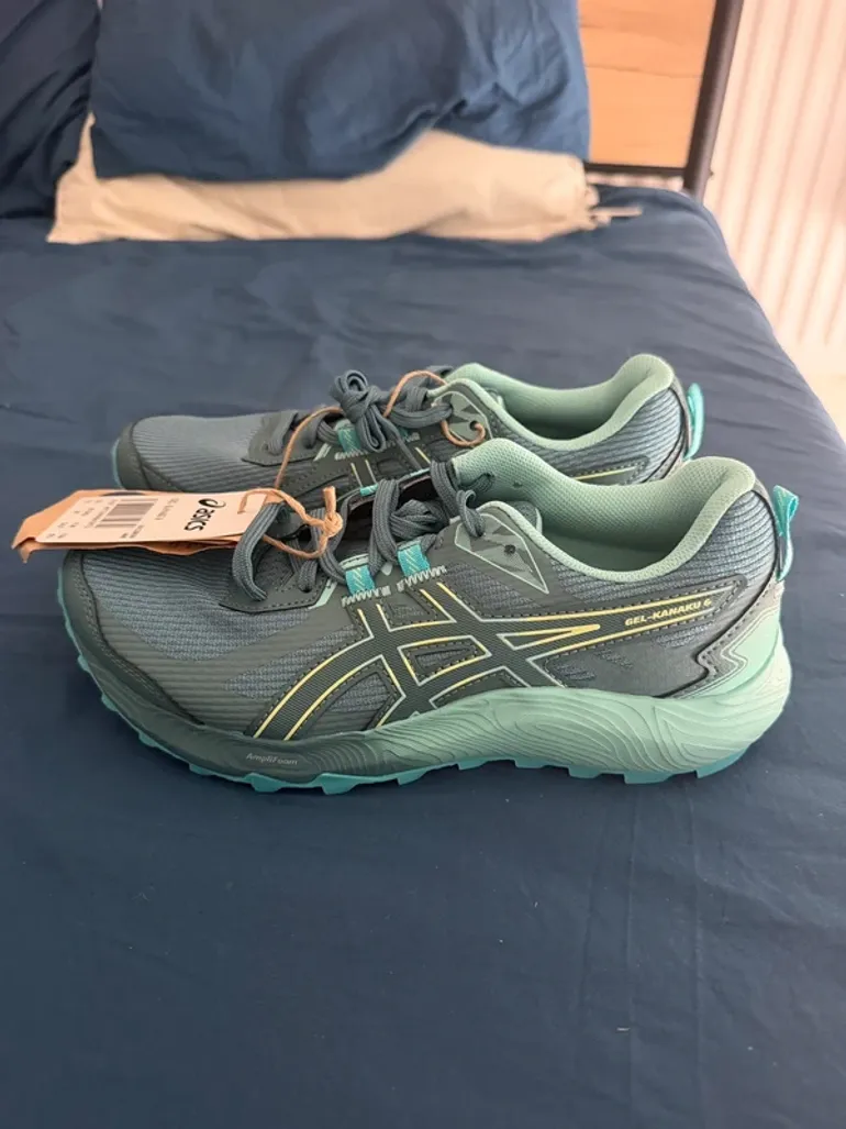 Used Asics Gel Kanaku 6 bike — image 4 of 7