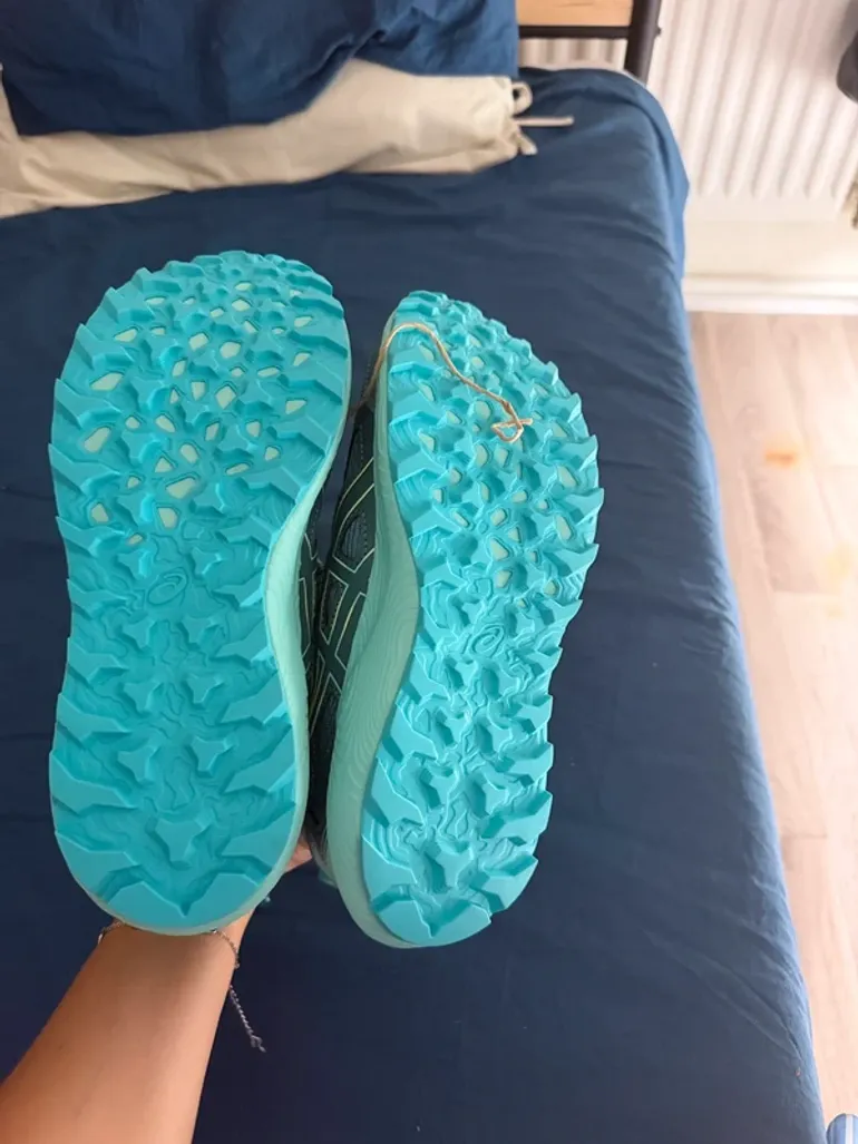 Used Asics Gel Kanaku 6 bike — image 7 of 7
