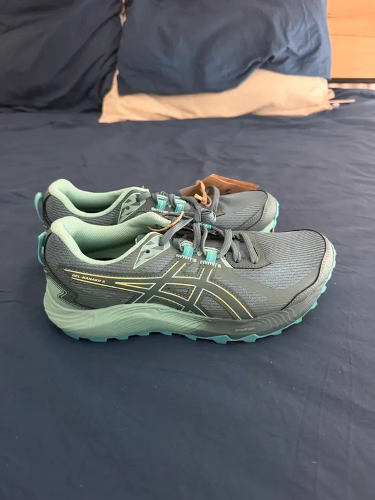 Used Asics Gel Kanaku 6 bike — image 2 of 7