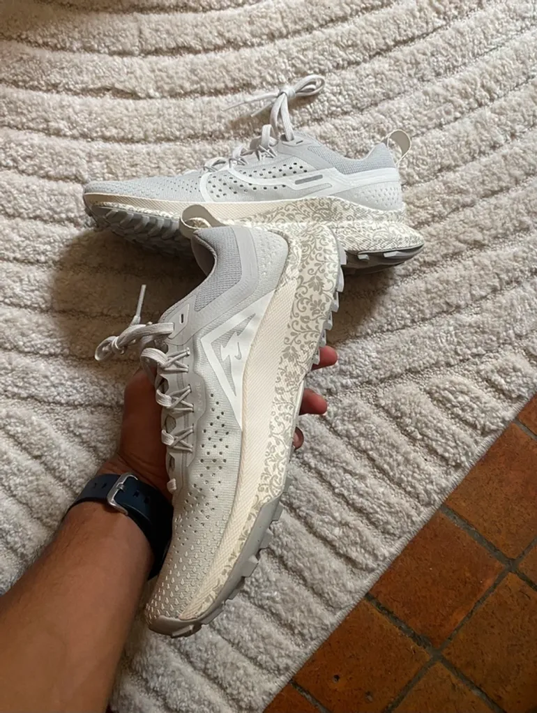 Used Pegasus Nike React Trail bike — image 5 of 14