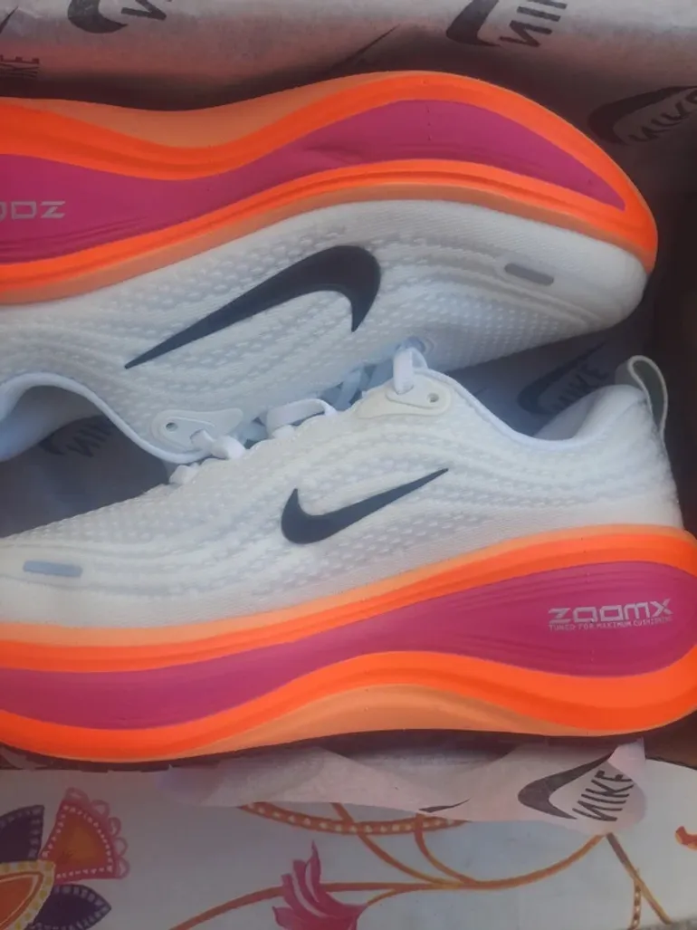 Used Nike Vomero Plus Run bike — image 9 of 12