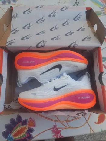 Used Nike Vomero Plus Run bike — image 4 of 12