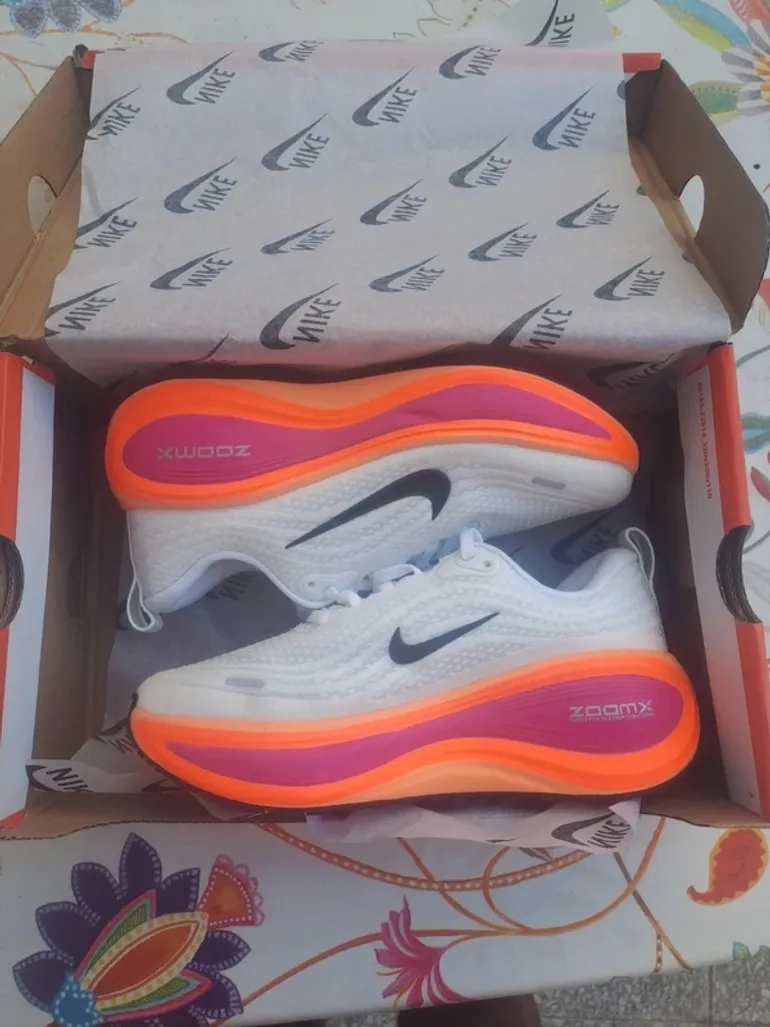 Used Nike Vomero Plus Run bike — image 4 of 12