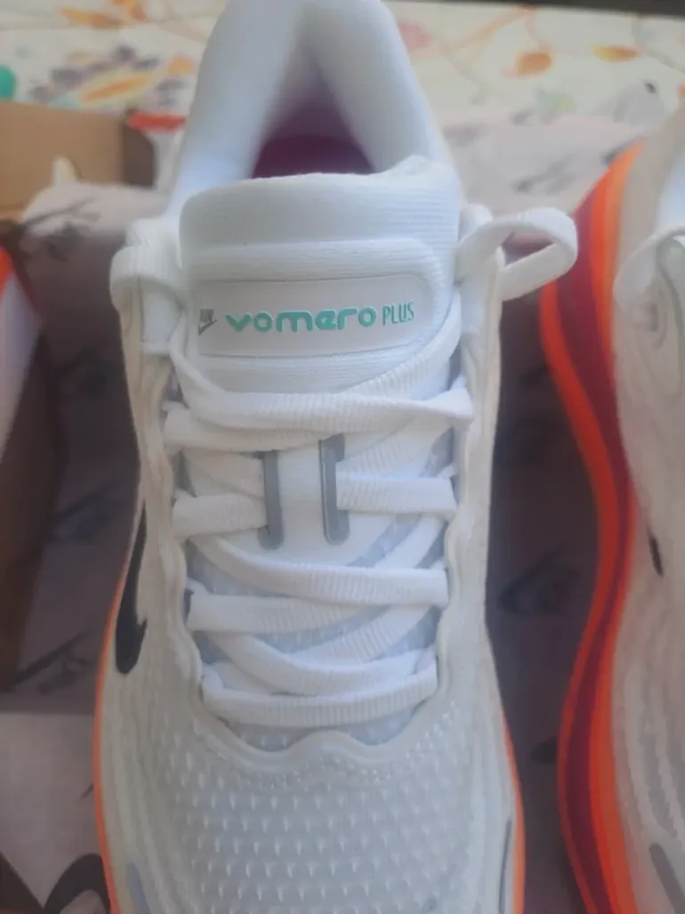Used Nike Vomero Plus Run bike — image 7 of 12