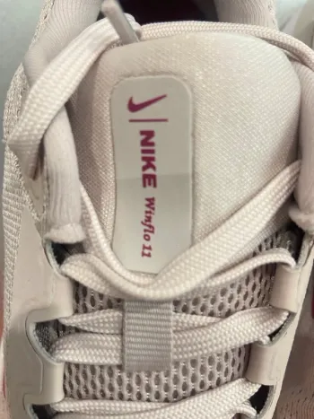 Tweedehands Nike Air Winflo 11 bike — afbeelding 4 van 9