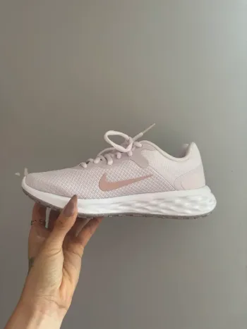 Nike Revolution 6 NN bike d'occasion — image 6 sur 8