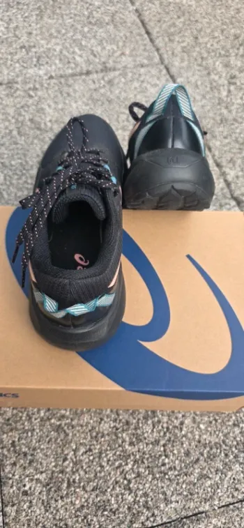 Tweedehands Asics Gel-Venture 11 bike — afbeelding 4 van 7