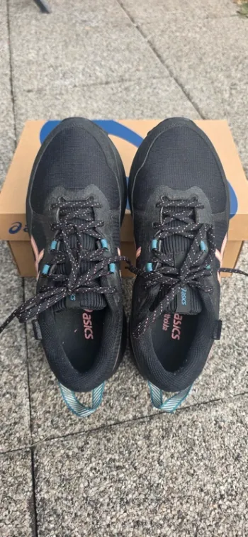 Tweedehands Asics Gel-Venture 11 bike — afbeelding 2 van 7