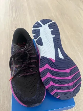 Tweedehands Asics Running Shoes bike — afbeelding 3 van 8
