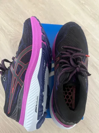 Tweedehands Asics Running Shoes bike — afbeelding 6 van 8