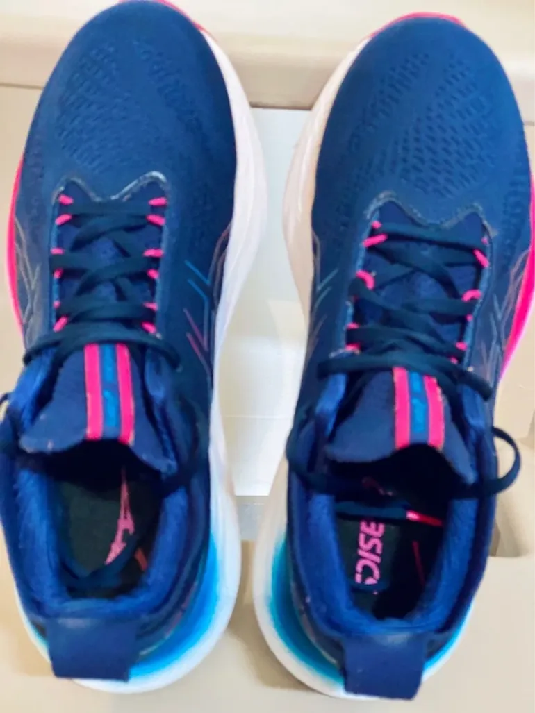 Used Asics Gel Nimbus 25 bike — image 6 of 10