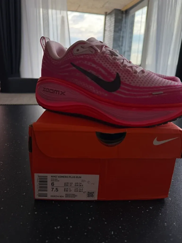 Käytetty Nike ZoomX bike — kuva 3 / 4