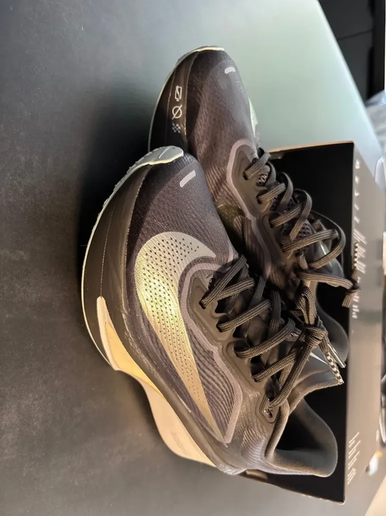 Used Nike Zoom Fly 6 bike — image 9 of 30