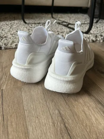 Used Adidas Ultraboost 5.0 bike — image 7 of 10