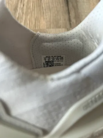 Used Adidas Ultraboost 5.0 bike — image 5 of 10