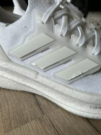 Used Adidas Ultraboost 5.0 bike — image 3 of 10