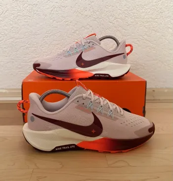 Used Pegasus Trail 5 Running Shoes