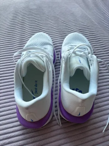 Tweedehands Nike Running Shoes bike — afbeelding 10 van 11