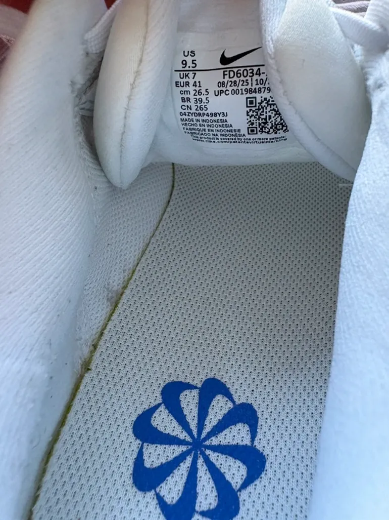 Tweedehands Nike Running Shoes bike — afbeelding 11 van 11