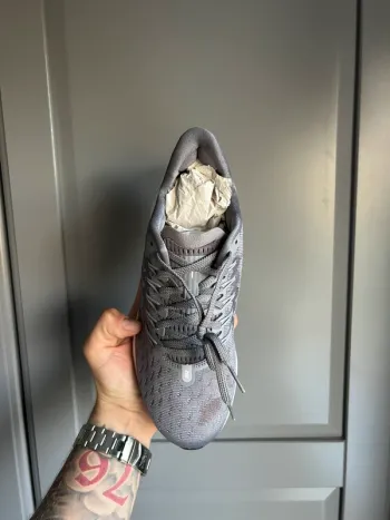 Tweedehands Nike Air Zoom Vomero bike — afbeelding 4 van 6
