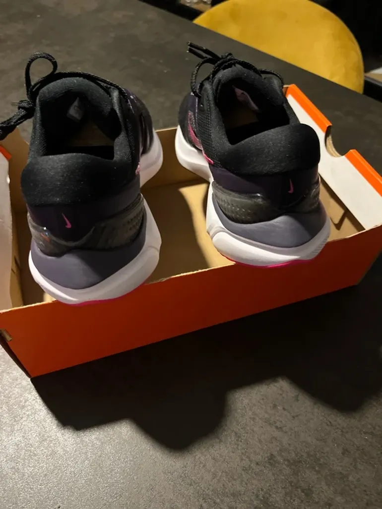 Nike Air Zoom Vomero 16 bike de segunda mano — imagen 3 de 12