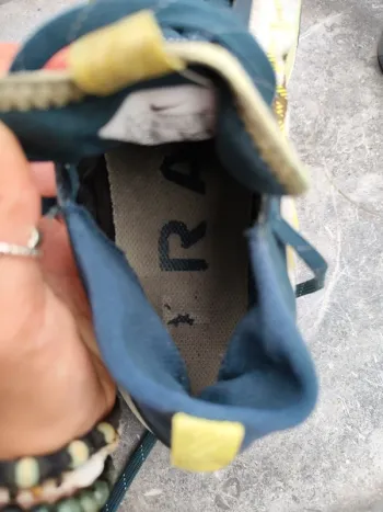 Nike Trail Running Shoes Gore-Tex bike usato — immagine 5 di 6