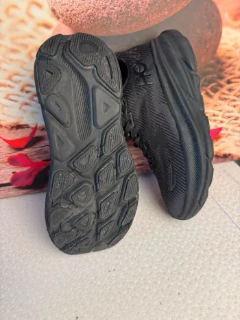 Hoka Clinton 9 bike d'occasion — image 8 sur 8