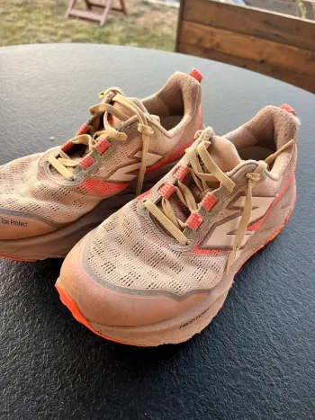 Gebrauchtes New Balance Hierro V9 bike — Bild 2 von 4