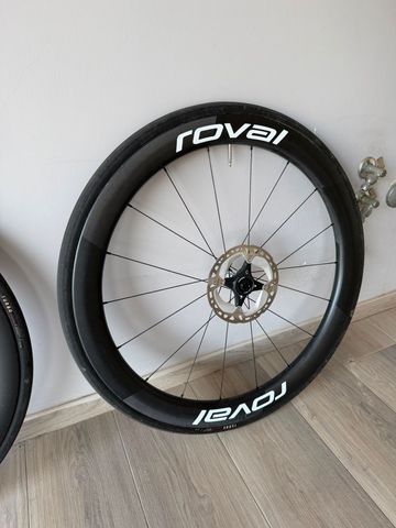 Used Roval Rapide CL III 2026 bike — image 2 of 4