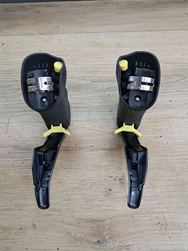 Tweedehands Shimano GRX Di2 RX815 bike — afbeelding 6 van 12