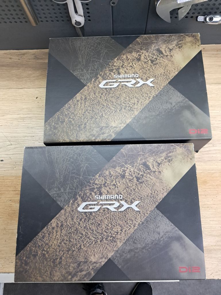 Tweedehands Shimano GRX Di2 RX815 bike — afbeelding 11 van 12
