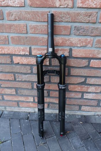 Used Fox Float Performance Elite 2020 bike — image 2 of 7