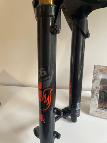 Brugt Fox 36 Factory 2024 bike — billede 10 af 11