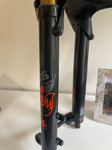 Używany Fox 36 Factory 2024 bike — zdjęcie 10 z 11