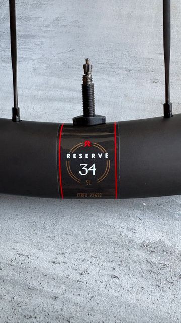 Brugt Reserve SL 34/37 mozzi DT180 2026 bike — billede 4 af 7