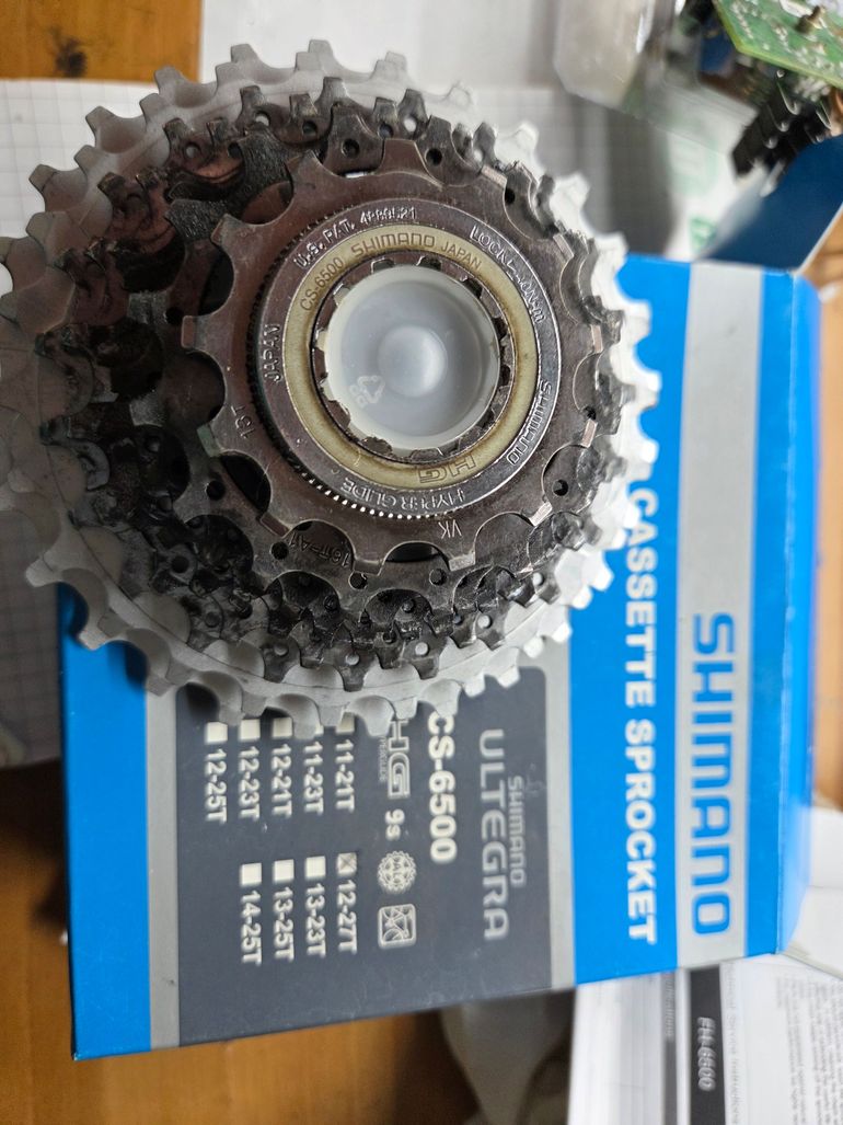 Shimano CS-6500 12-27 bike d'occasion — image 2 sur 2