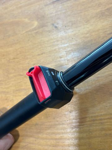Brugt RockShox Reverb AXS 2026 bike — billede 5 af 8