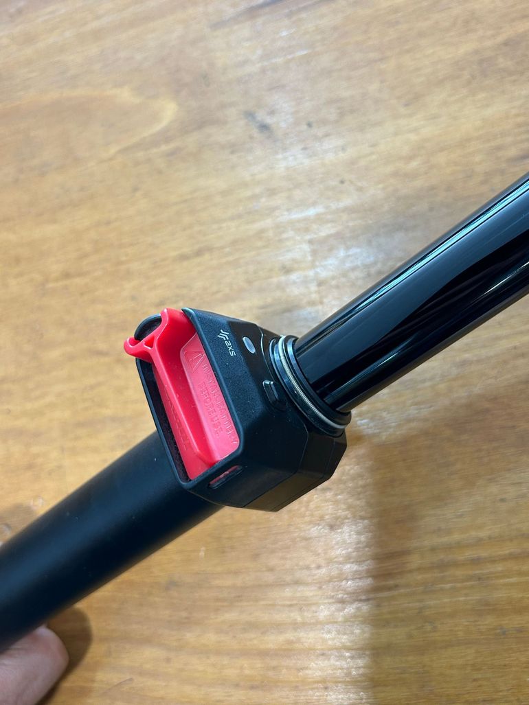 Brugt RockShox Reverb AXS 2026 bike — billede 5 af 8