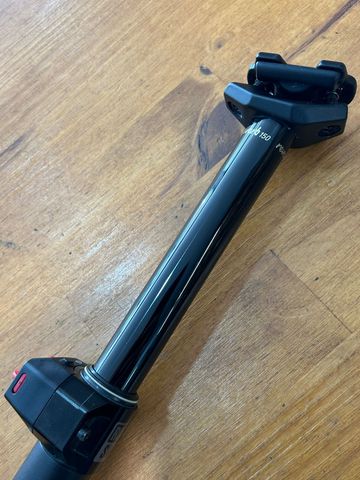 Brugt RockShox Reverb AXS 2026 bike — billede 3 af 8