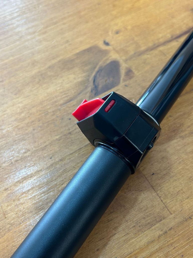 Brugt RockShox Reverb AXS 2026 bike — billede 6 af 8