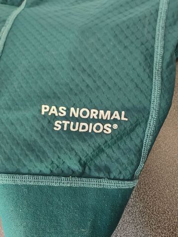 Brugt Pas Normal Studios Essential Bibs 2025 bike — billede 6 af 6