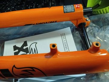 Używany Fox 36 factory live bike — zdjęcie 9 z 12