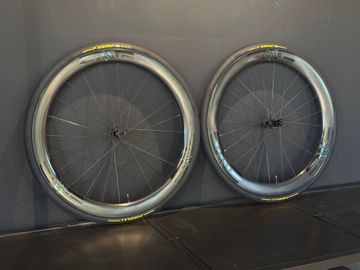 Gebrauchtes Enve SES 4.5 Wheels 2025 bike — Bild 2 von 8