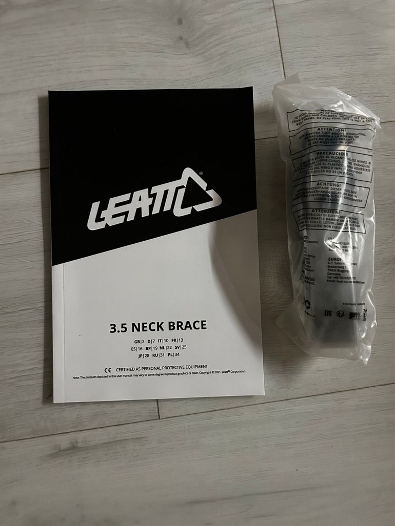 Brugt LEATT Neck Brace 3.5 2024 bike — billede 3 af 3