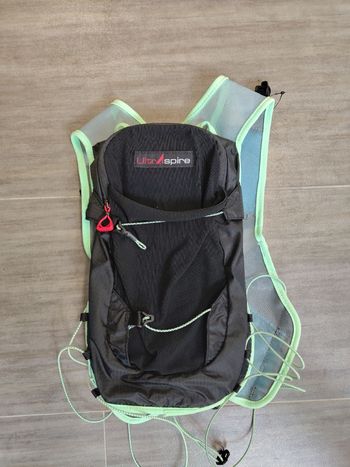 Käytetty Ultraspire Astral 4.0 Race Vest Running Accessories