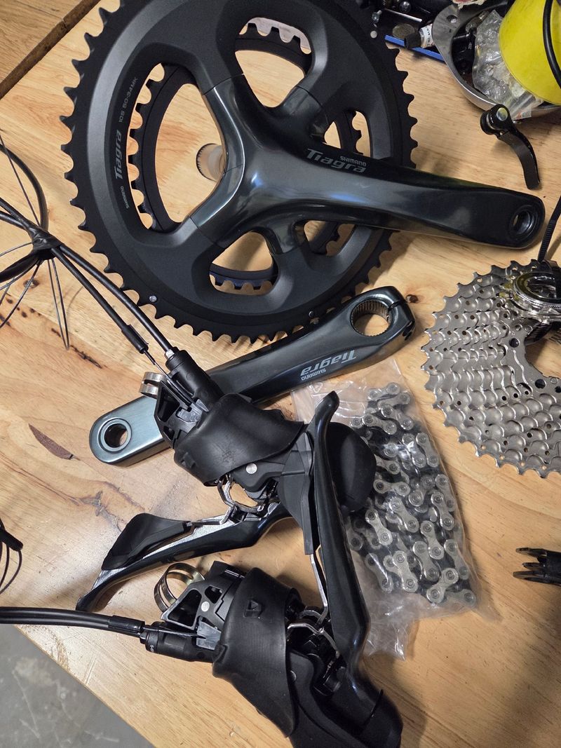 Použité Shimano Tiagra 4720/4700 2x10 2026 Groupset
