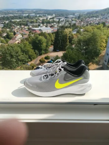 Used Nike Sport Schuhe Running Shoes