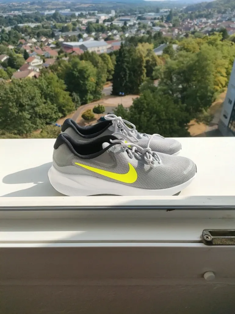 Used Nike Sport Schuhe bike — image 2 of 4