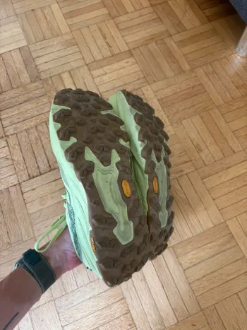 Used New Balance Trailrunning shoes bike — image 3 of 7