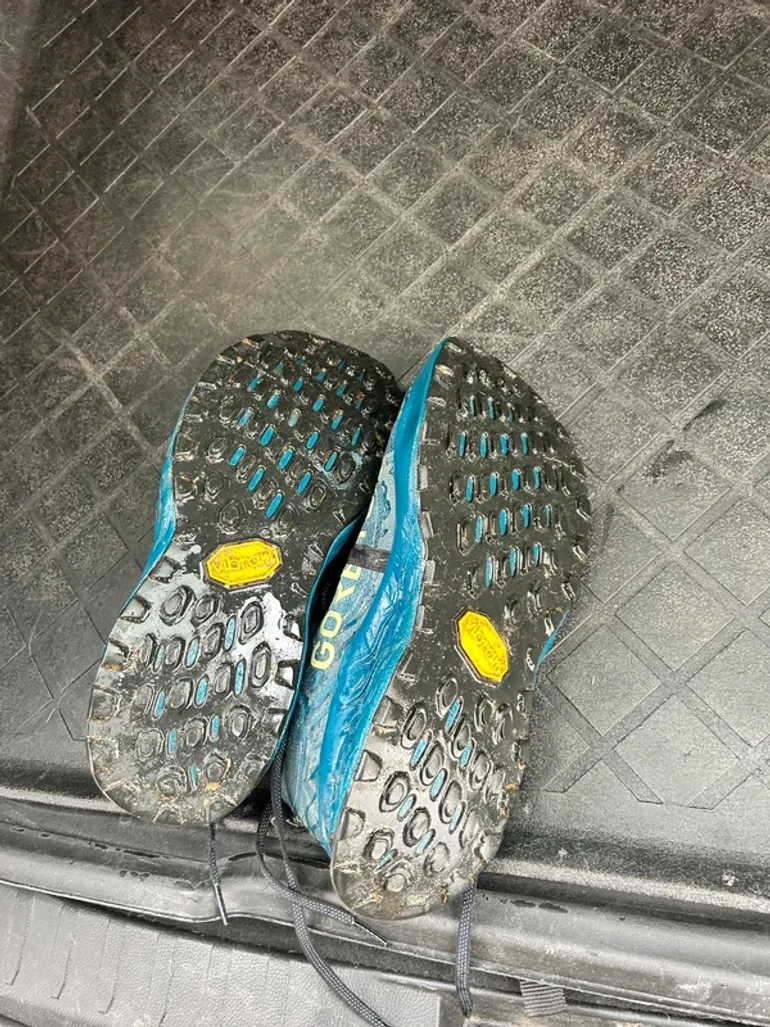 New Balance Hierro Goretex bike d'occasion — image 2 sur 3